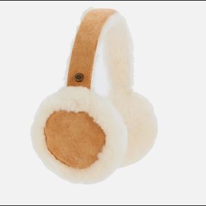 Ugg sheepskin bluetooth earmuffs